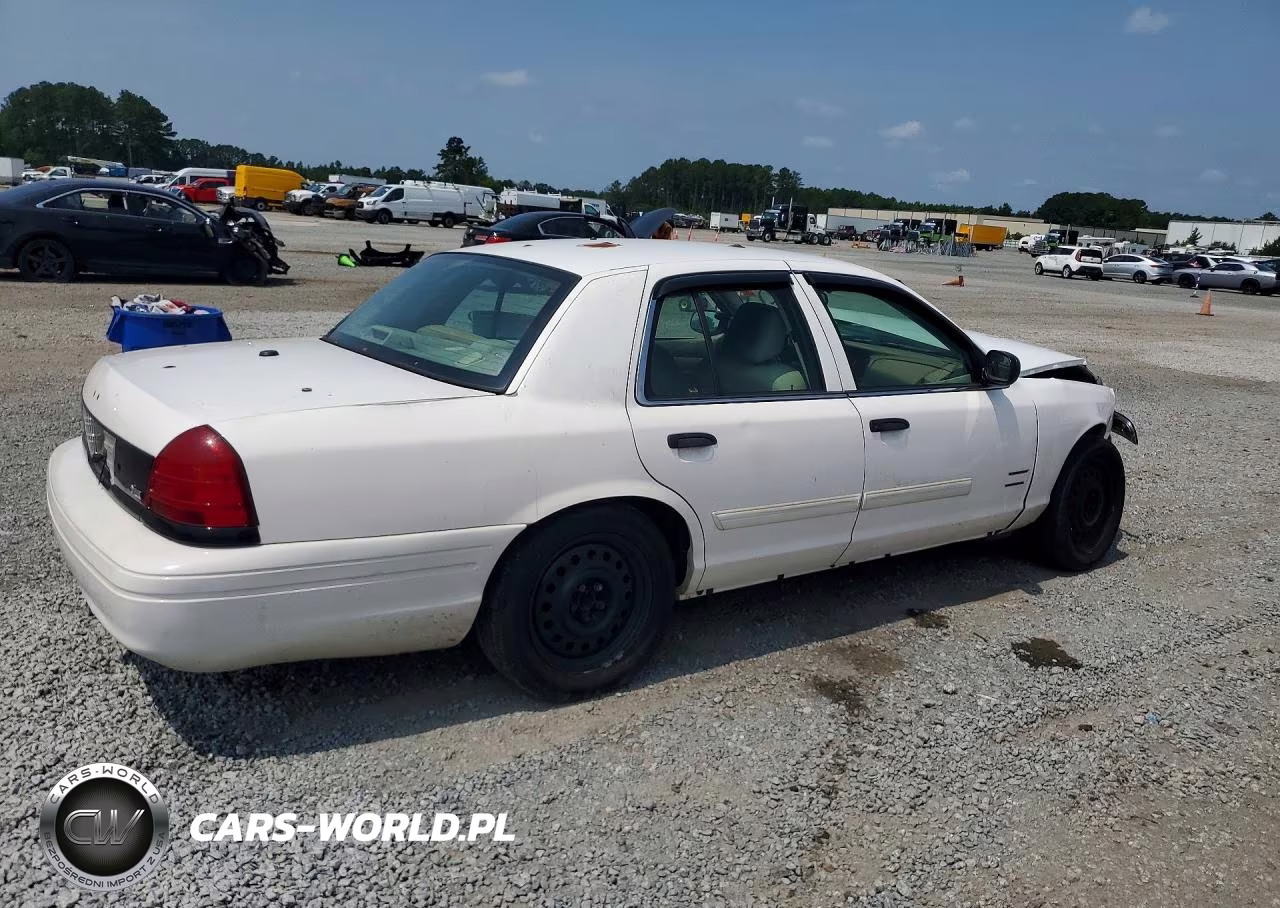 2009 Ford Crown Victoria Police Interceptor VIN:2FAHP71V39X111955 - 3