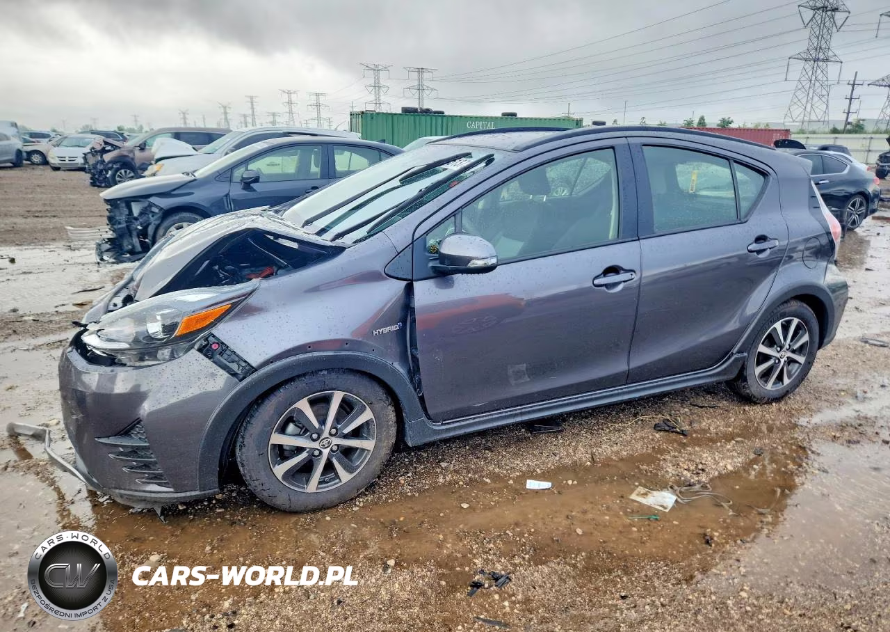 2019 Toyota Prius C L