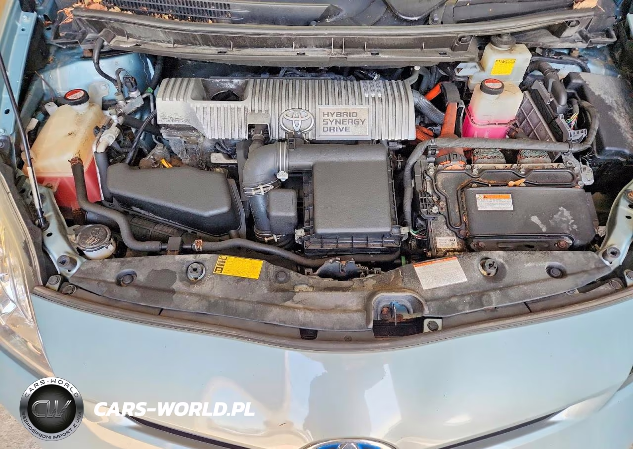 2015 Toyota Prius Two VIN:JTDKN3DU2F1937962 - 12