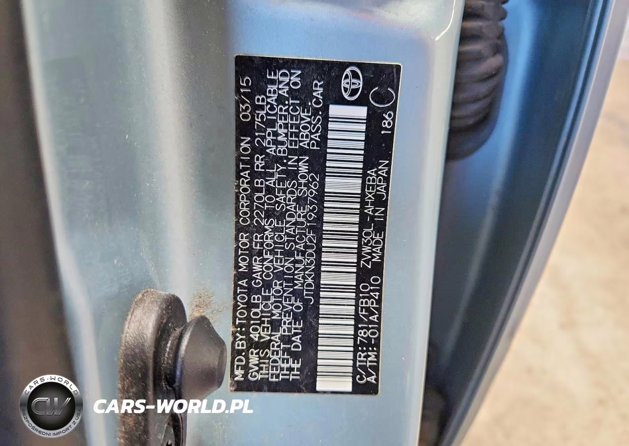 2015 Toyota Prius Two VIN:JTDKN3DU2F1937962 - 13