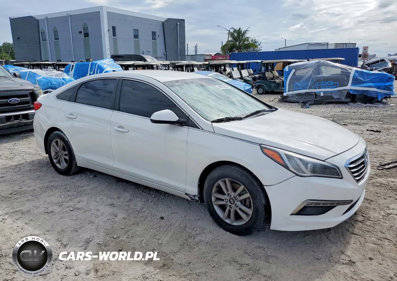 2015 Hyundai Sonata Se VIN:5NPE24AF2FH005514 - 4