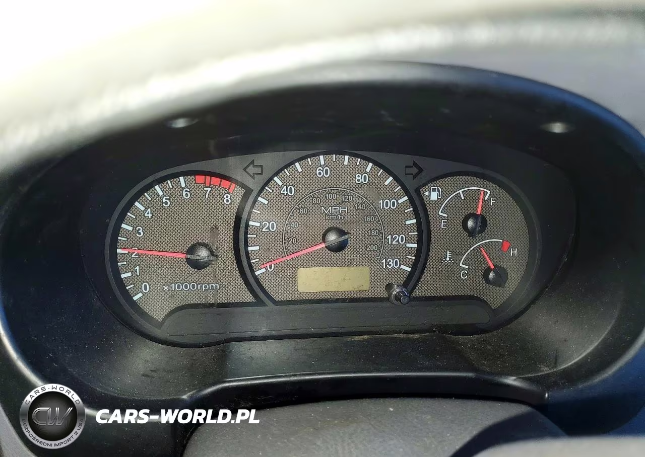 2005 Hyundai Accent Gl VIN:KMHCG45C85U605365 - 9