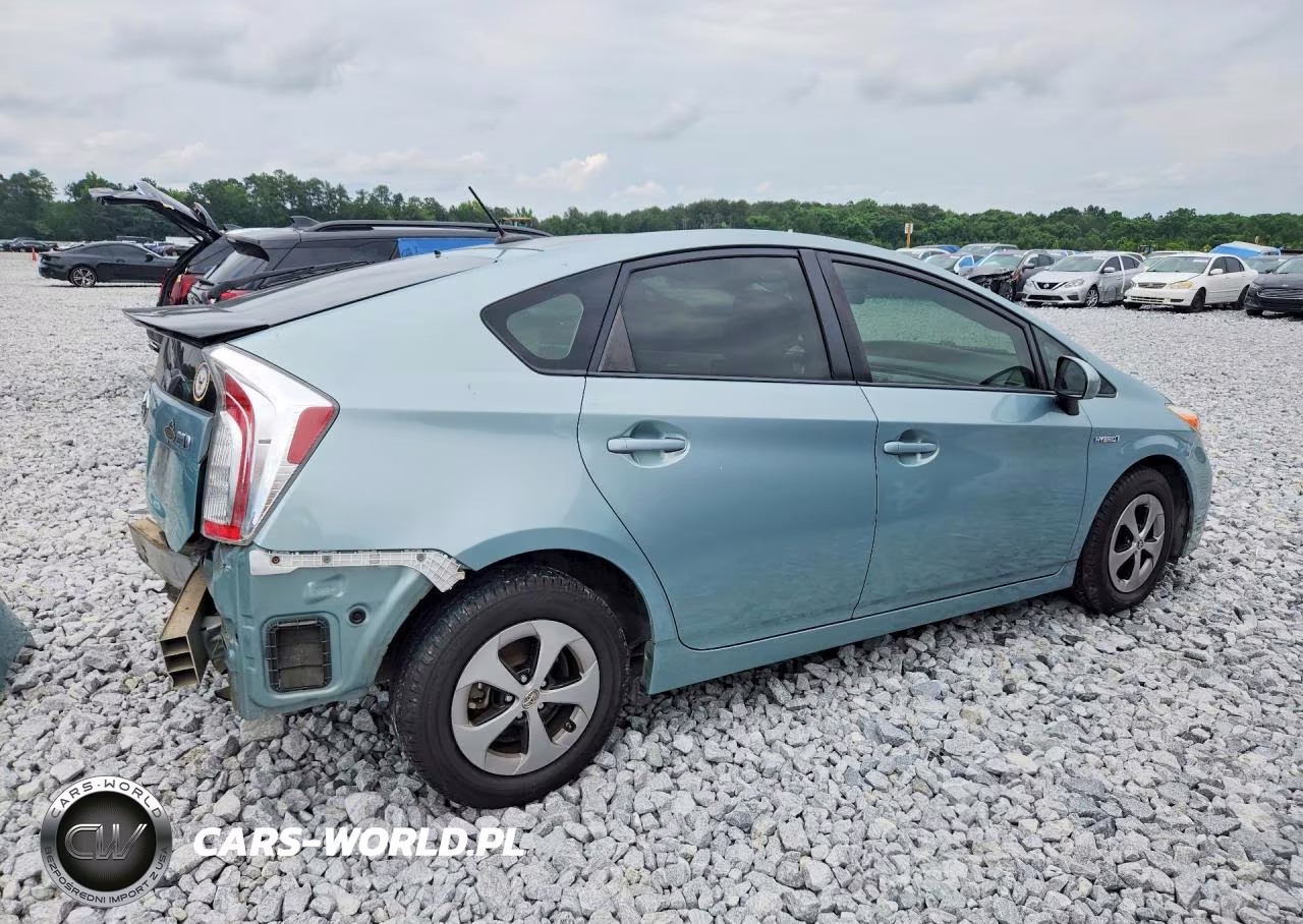 2015 Toyota Prius Three VIN:JTDKN3DU1F1982259 - 3