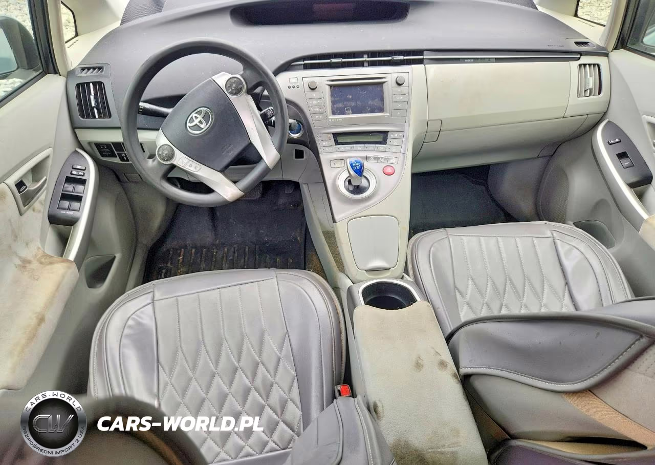 2015 Toyota Prius Three VIN:JTDKN3DU1F1982259 - 8