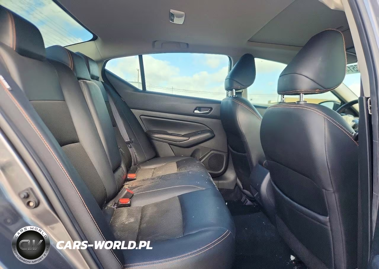 2019 Nissan Altima Sr VIN:1N4BL4CV2KC221136 - 10
