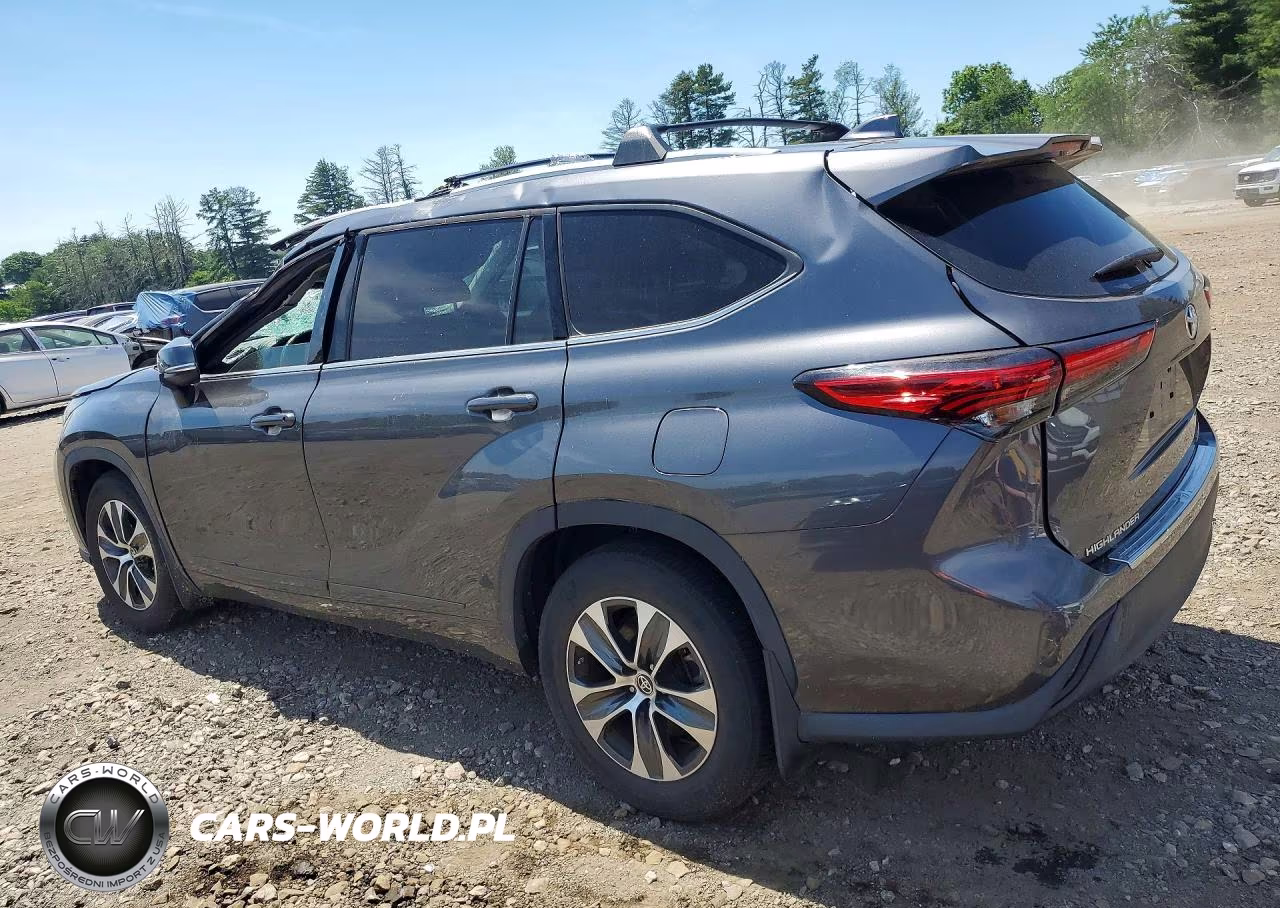 2022 Toyota Highlander Xle VIN:5TDGZRBH2NS559808 - 2