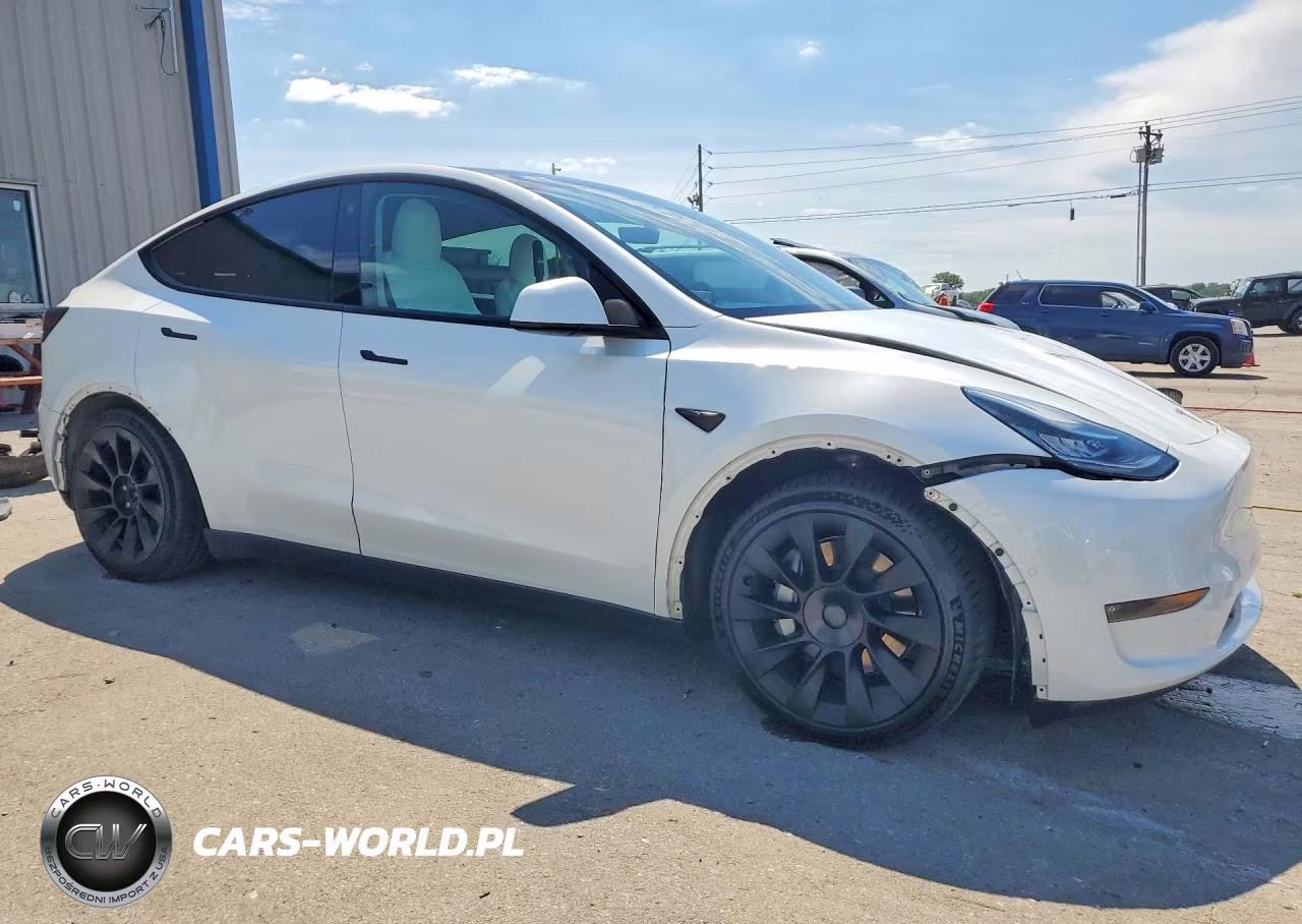 2021 Tesla Model Y VIN:5YJYGAEEXMF298637 - 4