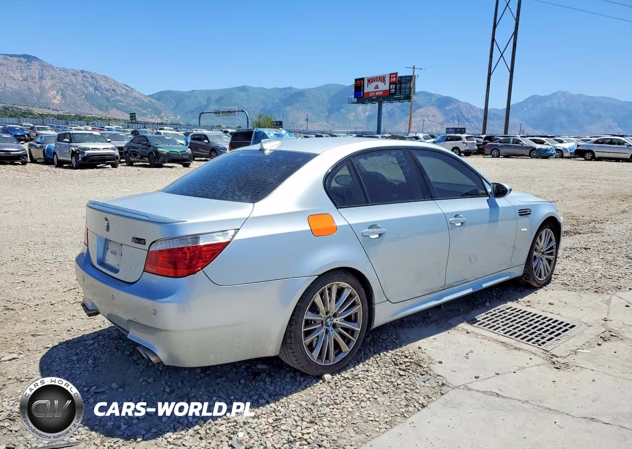 2006 BMW M5 VIN:WBSNB93506CX06459 - 3