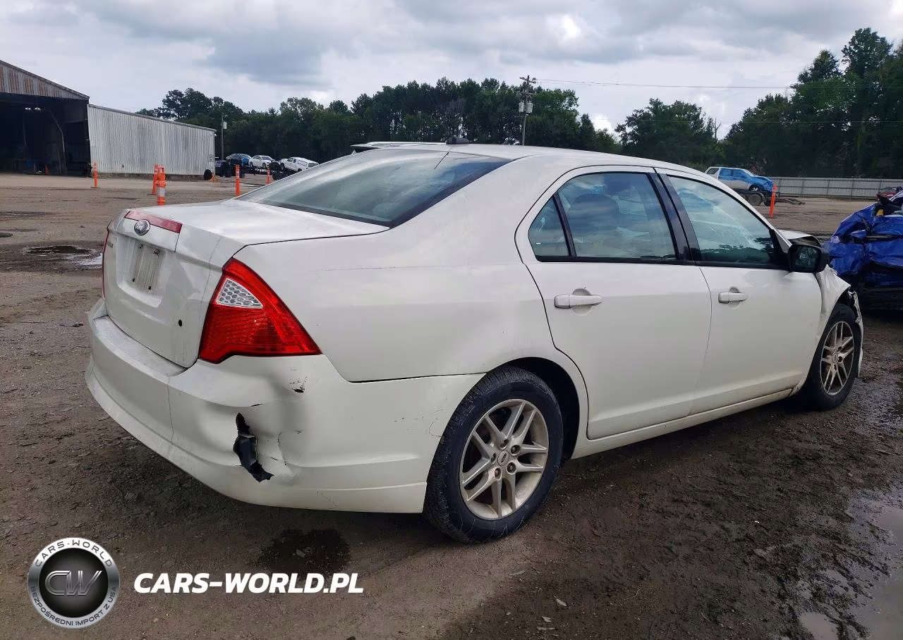 2012 Ford Fusion S VIN:3FAHP0GA0CR225851 - 3