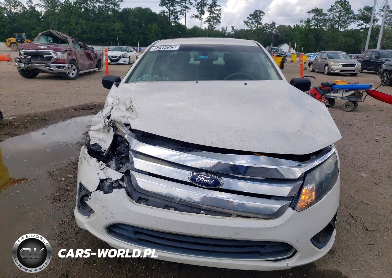 2012 Ford Fusion S VIN:3FAHP0GA0CR225851 - 5