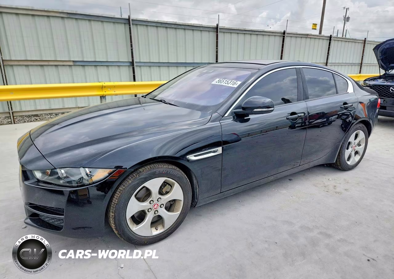 2017 Jaguar Xe