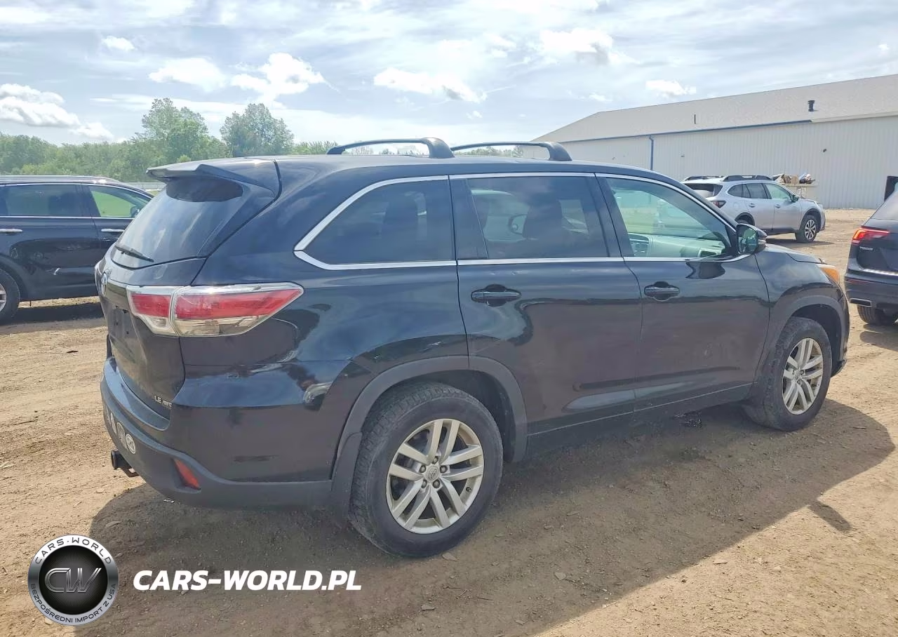 2015 Toyota Highlander Le VIN:5TDBKRFH7FS219256 - 3