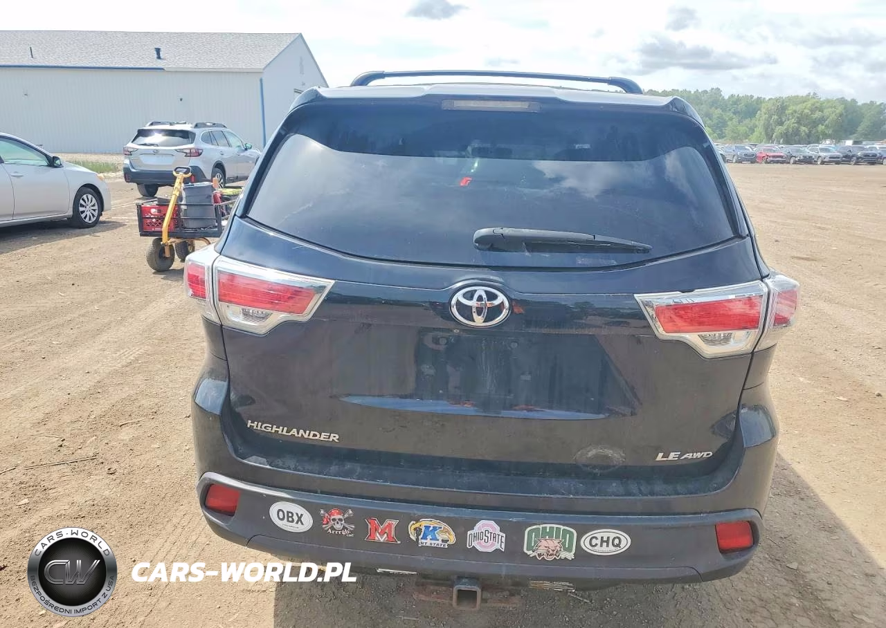 2015 Toyota Highlander Le VIN:5TDBKRFH7FS219256 - 6