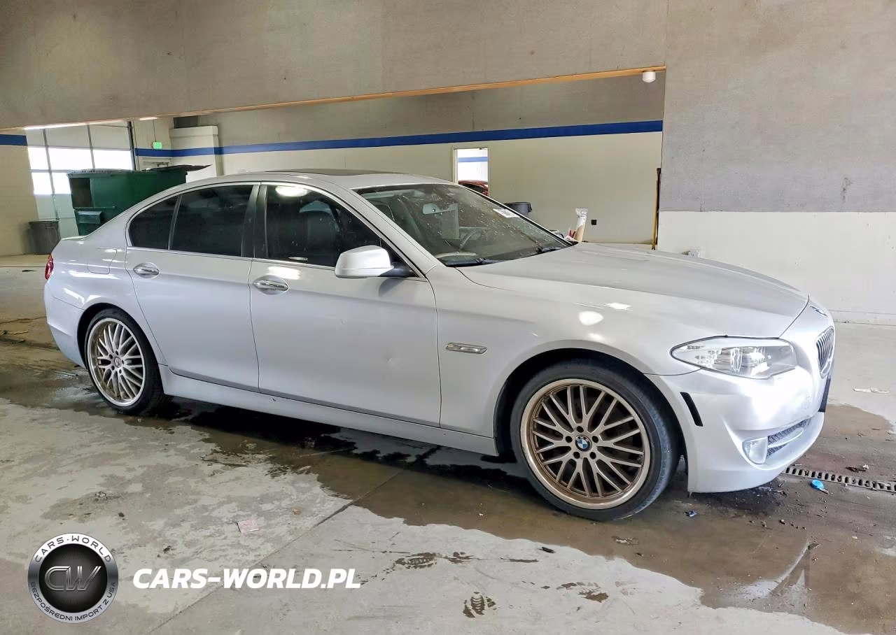 2013 BMW 528 Xi VIN:WBAXH5C55DD108413 - 4