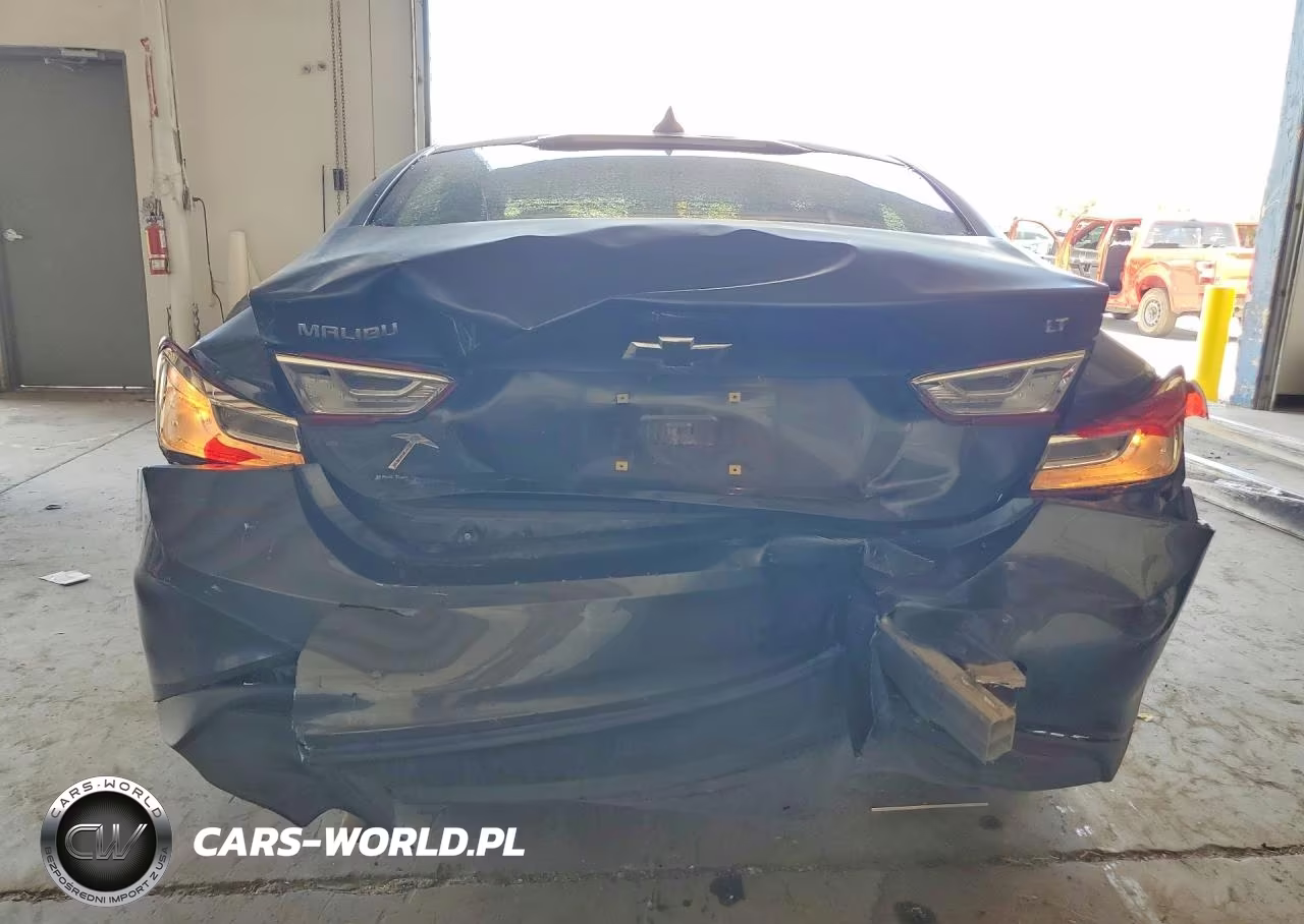 2017 Chevrolet Malibu Lt VIN:1G1ZE5ST2HF111132 - 6