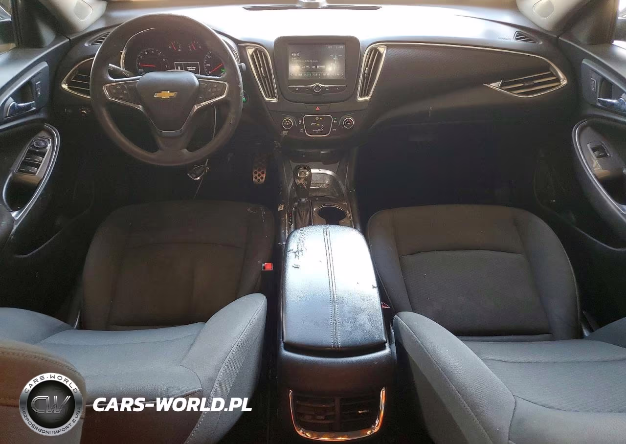 2017 Chevrolet Malibu Lt VIN:1G1ZE5ST2HF111132 - 8
