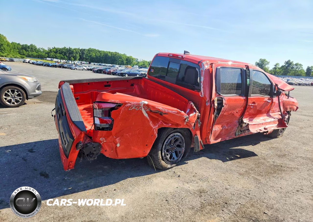 2025 Nissan Frontier Pro-4X VIN:1N6ED1EK5SN607492 - 3