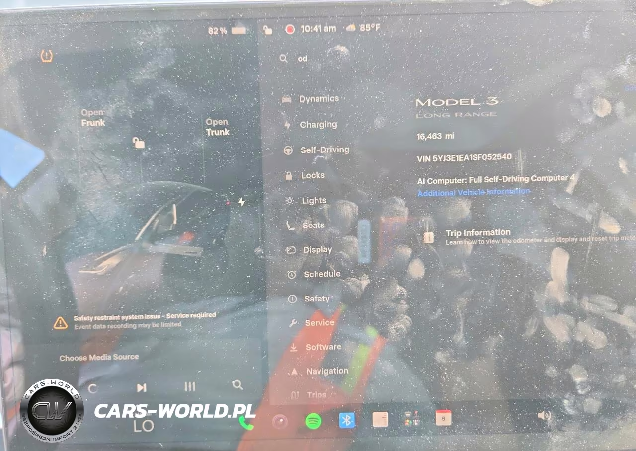 2025 Tesla Model 3 VIN:5YJ3E1EA1SF052540 - 9