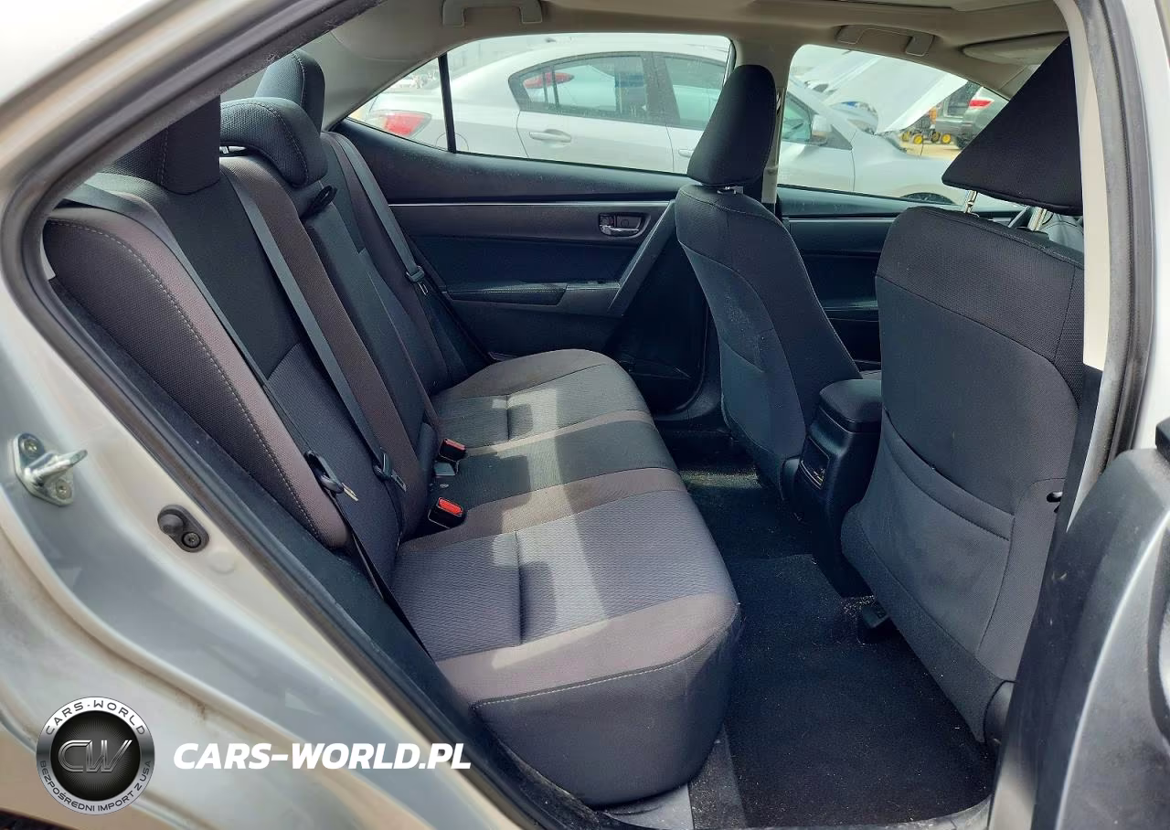 2018 Toyota Corolla Le VIN:2T1BURHE5JC109997 - 10