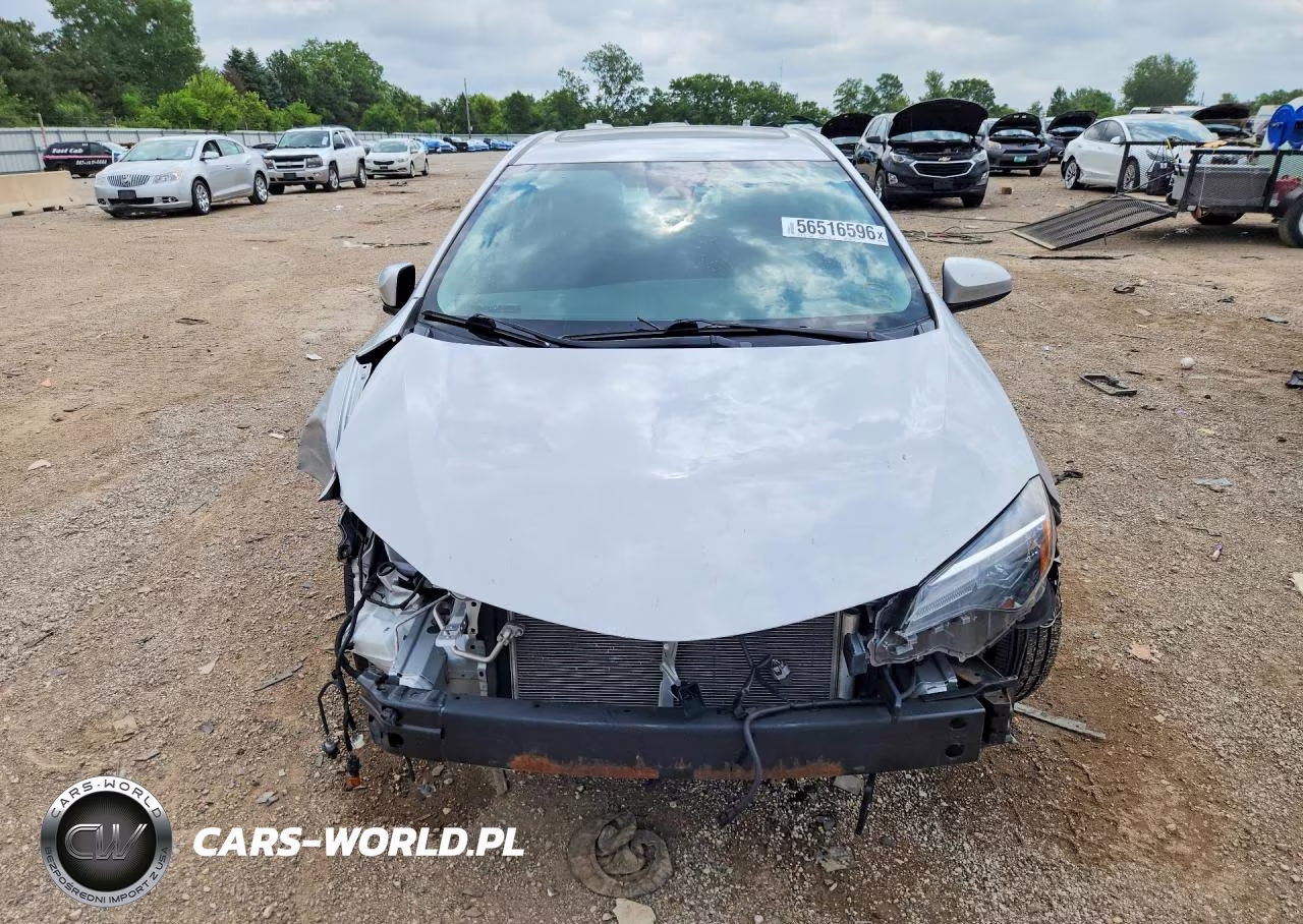 2018 Toyota Corolla Le VIN:2T1BURHE5JC109997 - 5