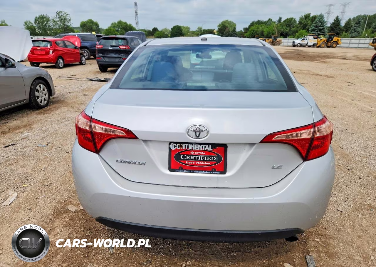 2018 Toyota Corolla Le VIN:2T1BURHE5JC109997 - 6