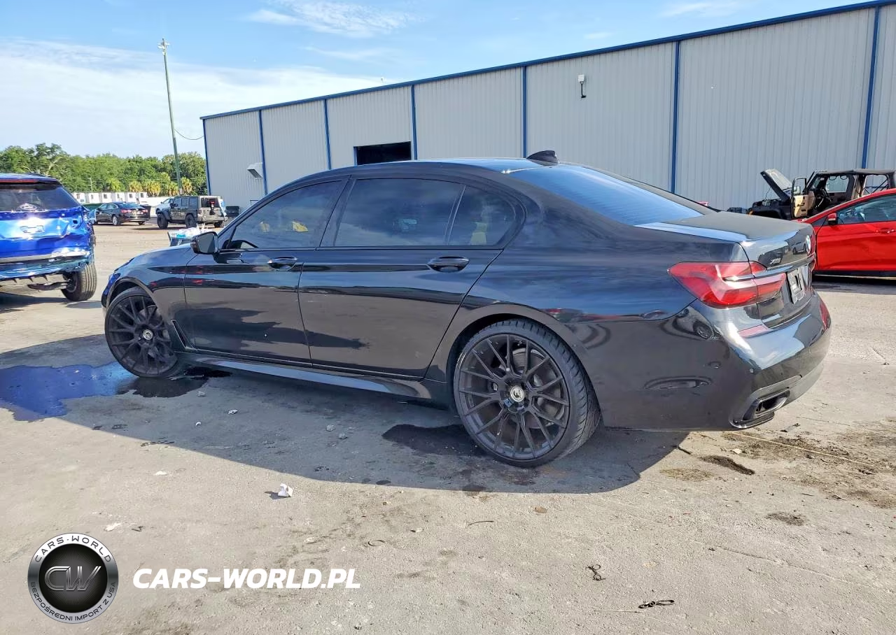 2016 BMW 750 Xi VIN:WBA7F2C5XGG420864 - 2