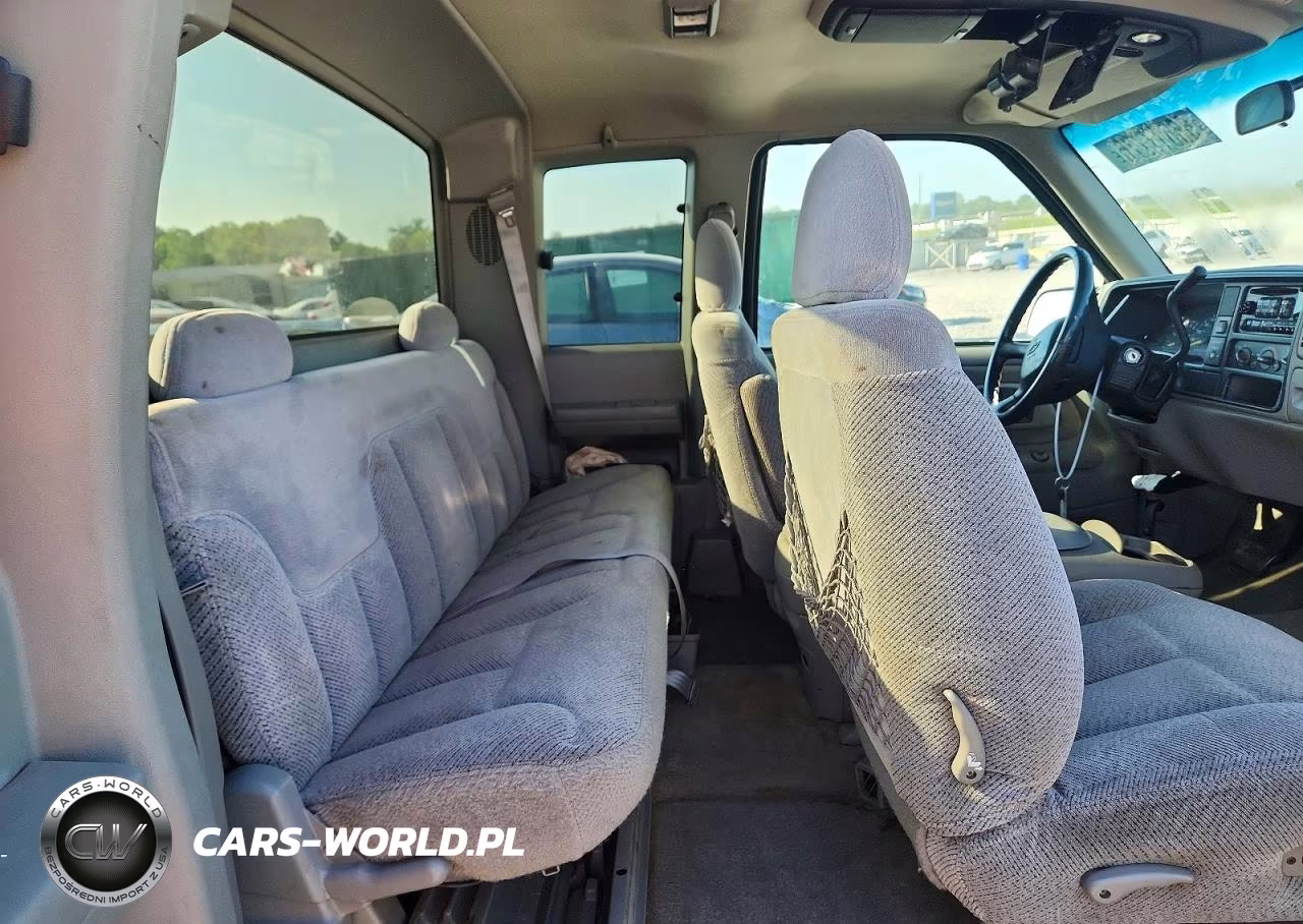 1999 Chevrolet Gmt-400 C1500 VIN:1GCEC19RXXR110631 - 10