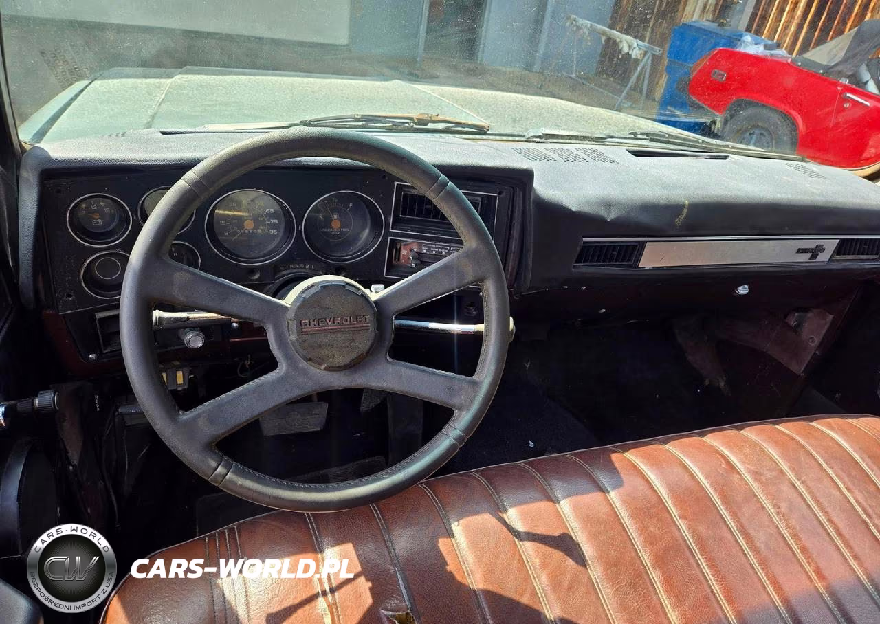 1982 Chevrolet C10 VIN:1GCDC14H1CS116508 - 9
