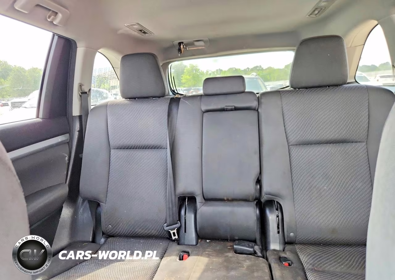 2014 Toyota Highlander Le VIN:5TDZKRFH1ES014934 - 10