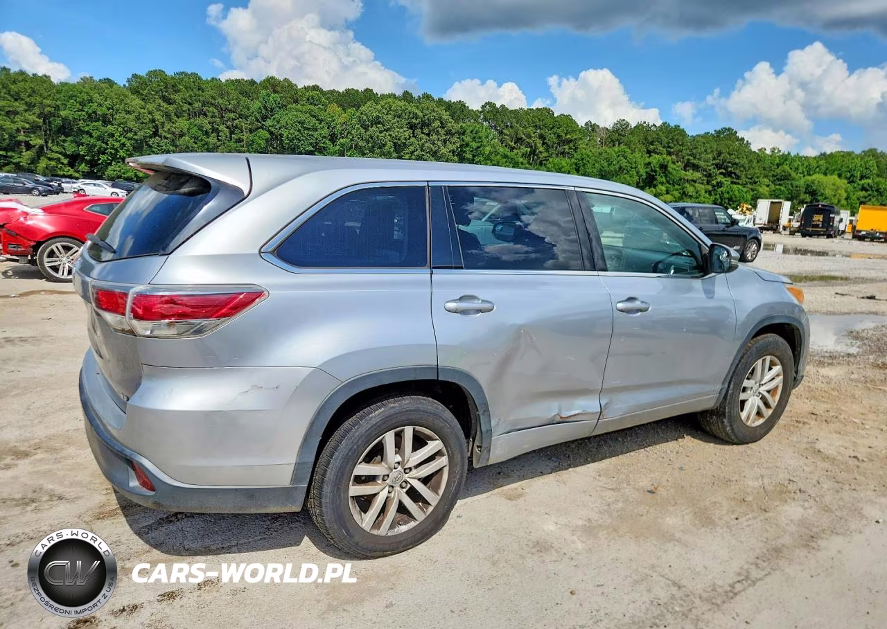 2014 Toyota Highlander Le VIN:5TDZKRFH1ES014934 - 3