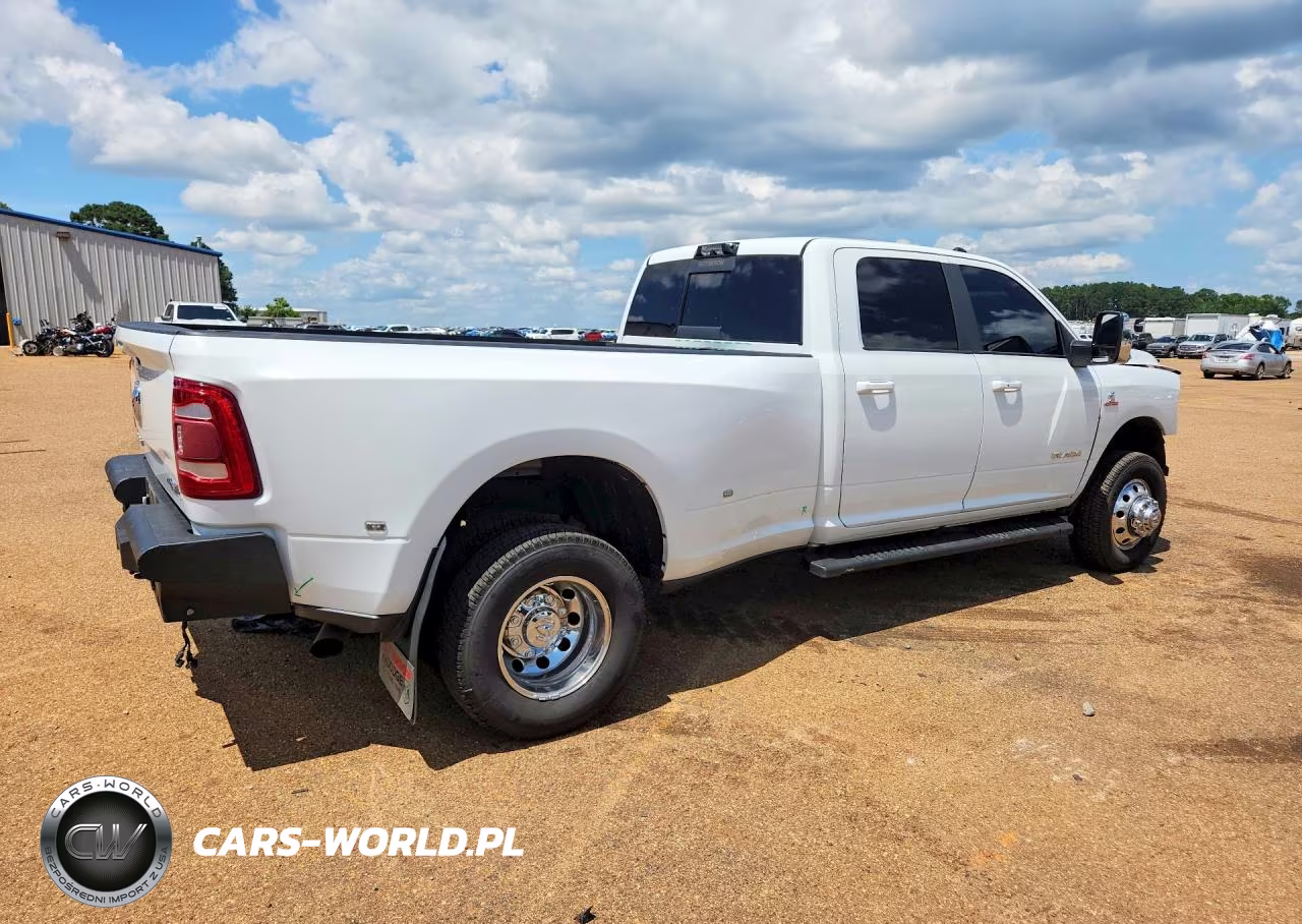 2023 Ram 3500 Laramie VIN:3C63RRJL1PG597236 - 3