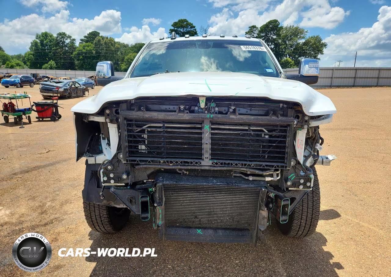 2023 Ram 3500 Laramie VIN:3C63RRJL1PG597236 - 5