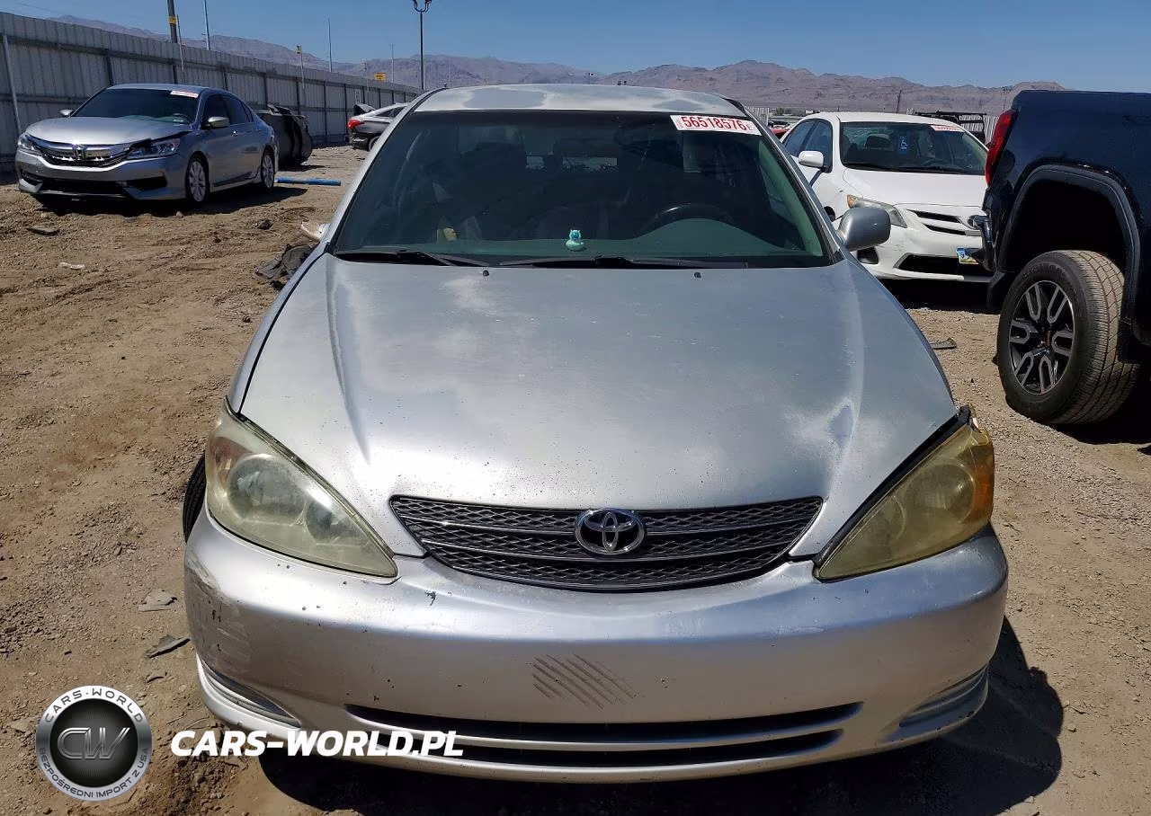 2002 Toyota Camry Le VIN:4T1BE32K82U543405 - 5