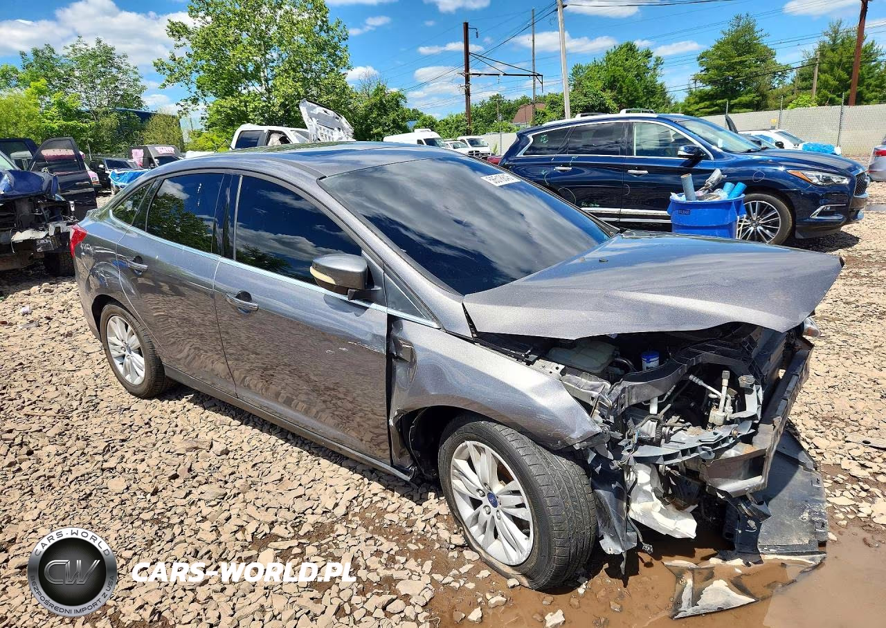2012 Ford Focus Sel VIN:1FAHP3H24CL330884 - 4