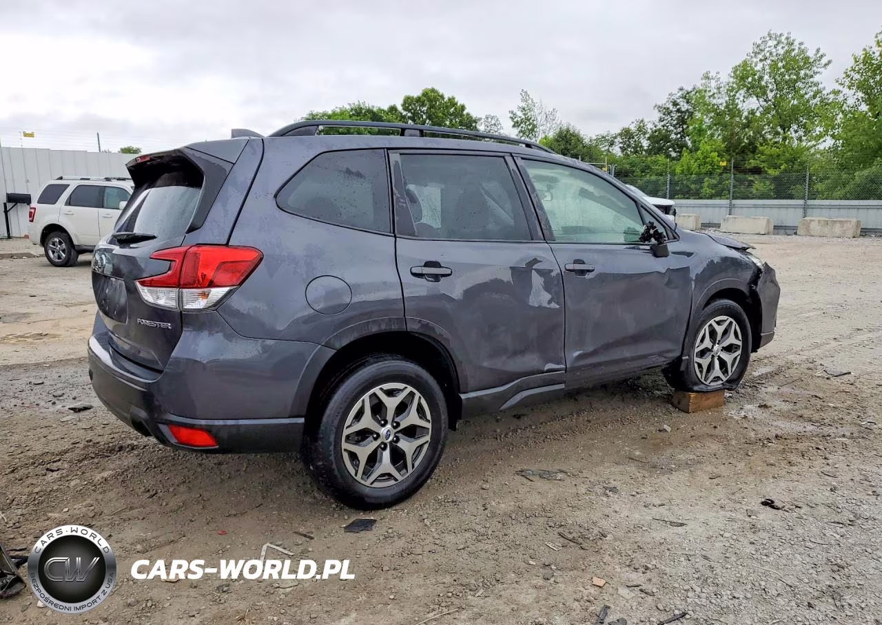 2021 Subaru Forester Premium VIN:JF2SKAJC3MH559195 - 3