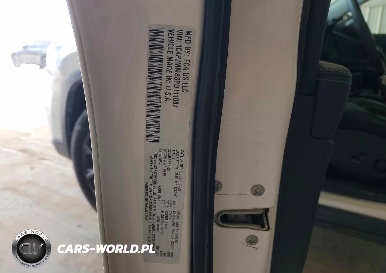 2023 Jeep Cherokee Altitude Lux VIN:1C4PJMMB8PD111087 - 12
