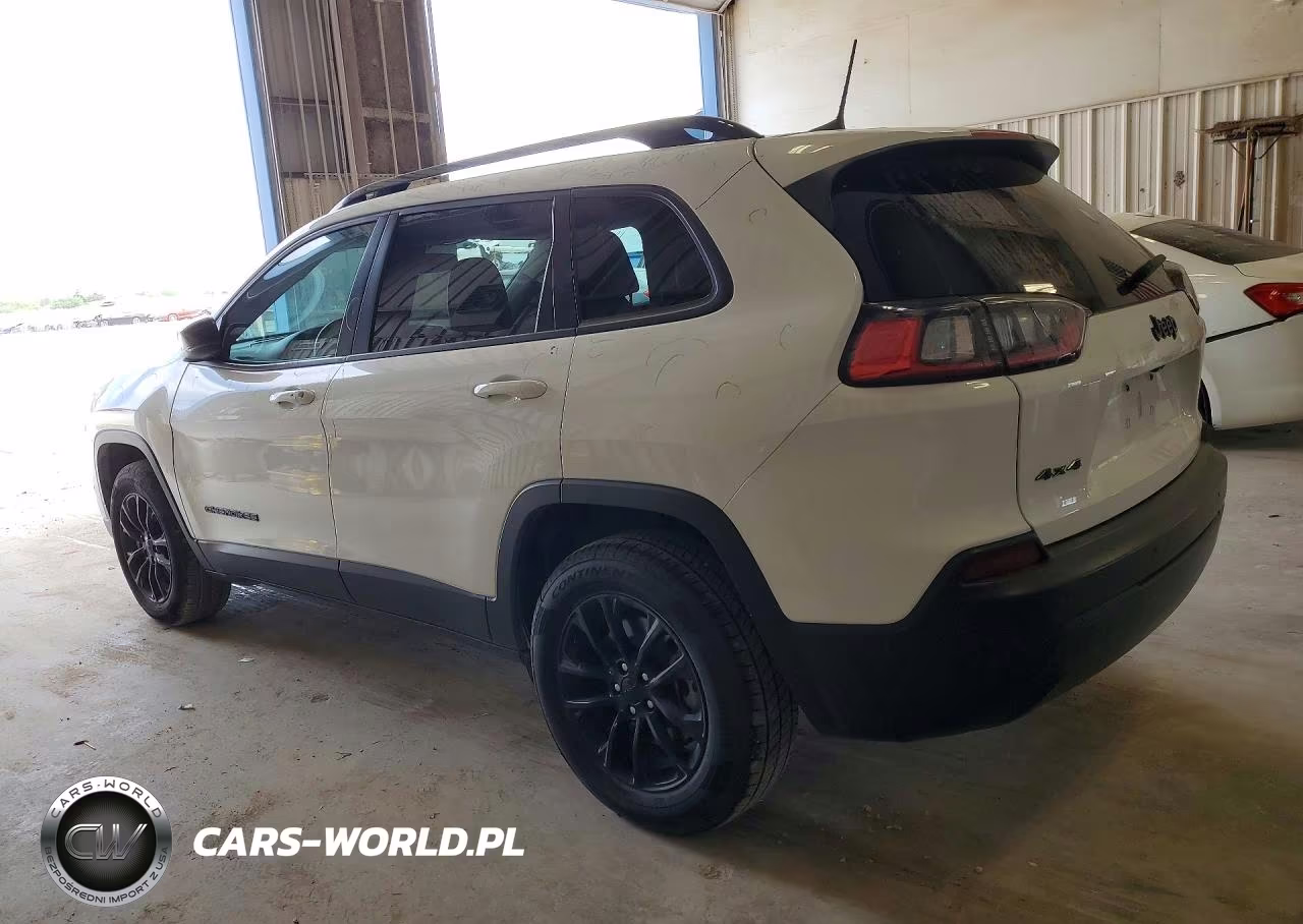 2023 Jeep Cherokee Altitude Lux VIN:1C4PJMMB8PD111087 - 2