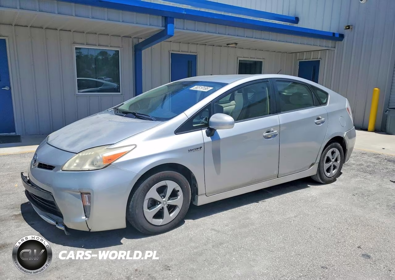 2014 Toyota Prius Two – zdjęcie 1 z 12