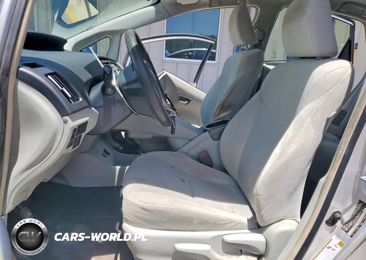 2014 Toyota Prius Two VIN:JTDKN3DU5E1816213 - 7