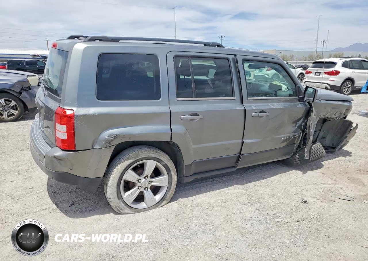 2014 Jeep Patriot Latitude VIN:1C4NJPFB8ED502503 - 3