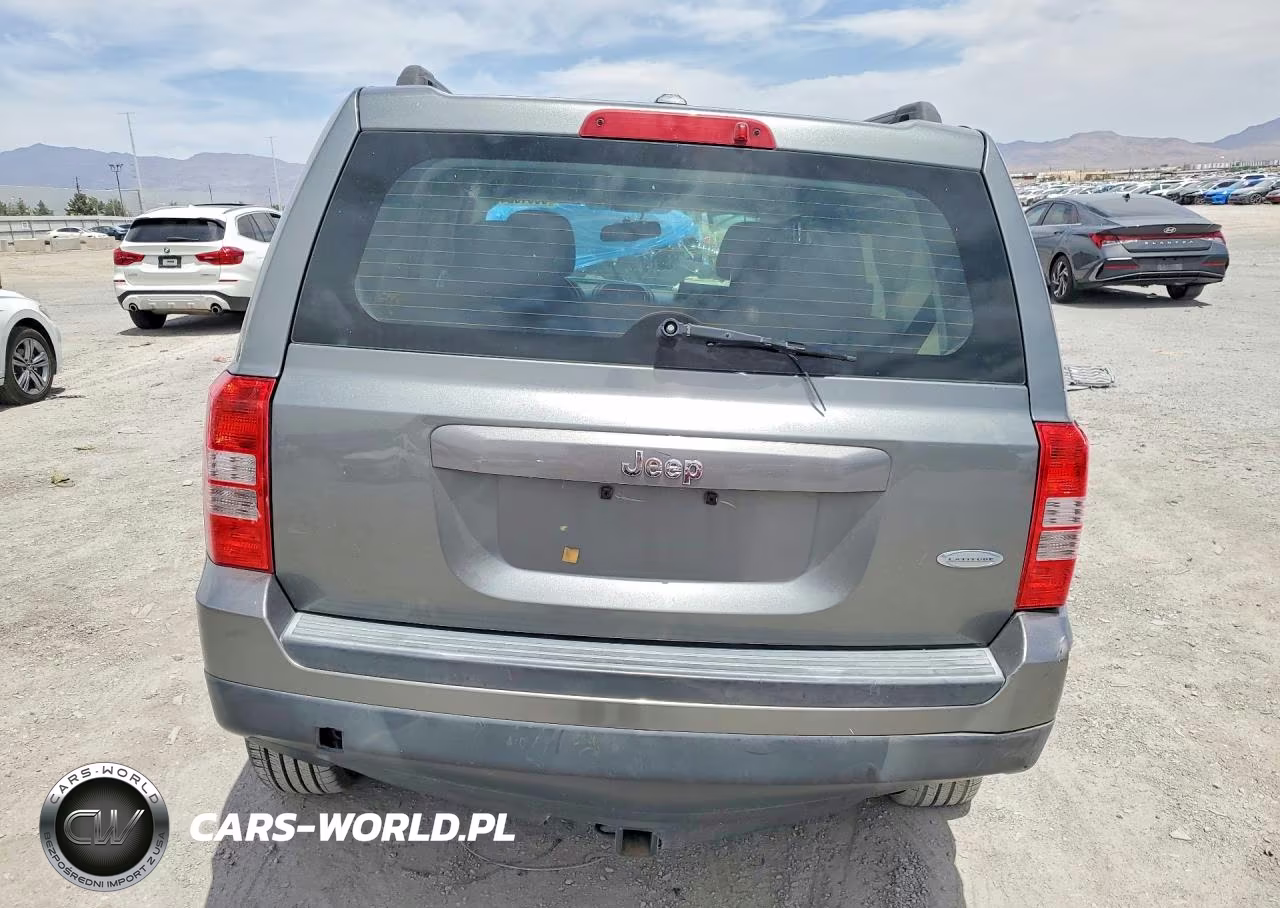 2014 Jeep Patriot Latitude VIN:1C4NJPFB8ED502503 - 6