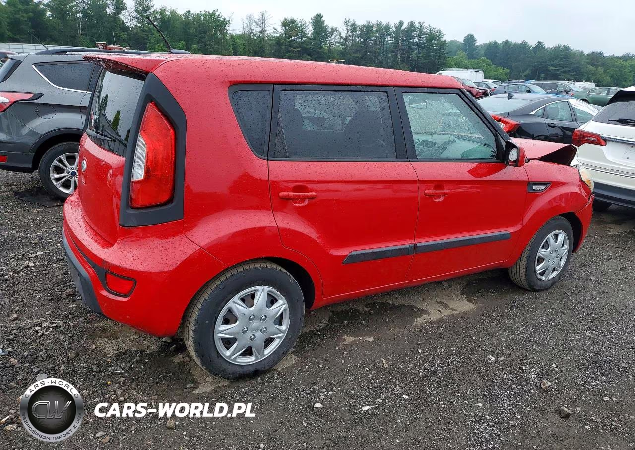 2013 Kia Soul Base VIN:KNDJT2A59D7634695 - 3