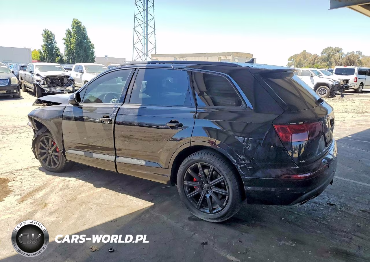 2017 Audi Q7 Premium Plus VIN:WA1LAAF78HD008270 - 2