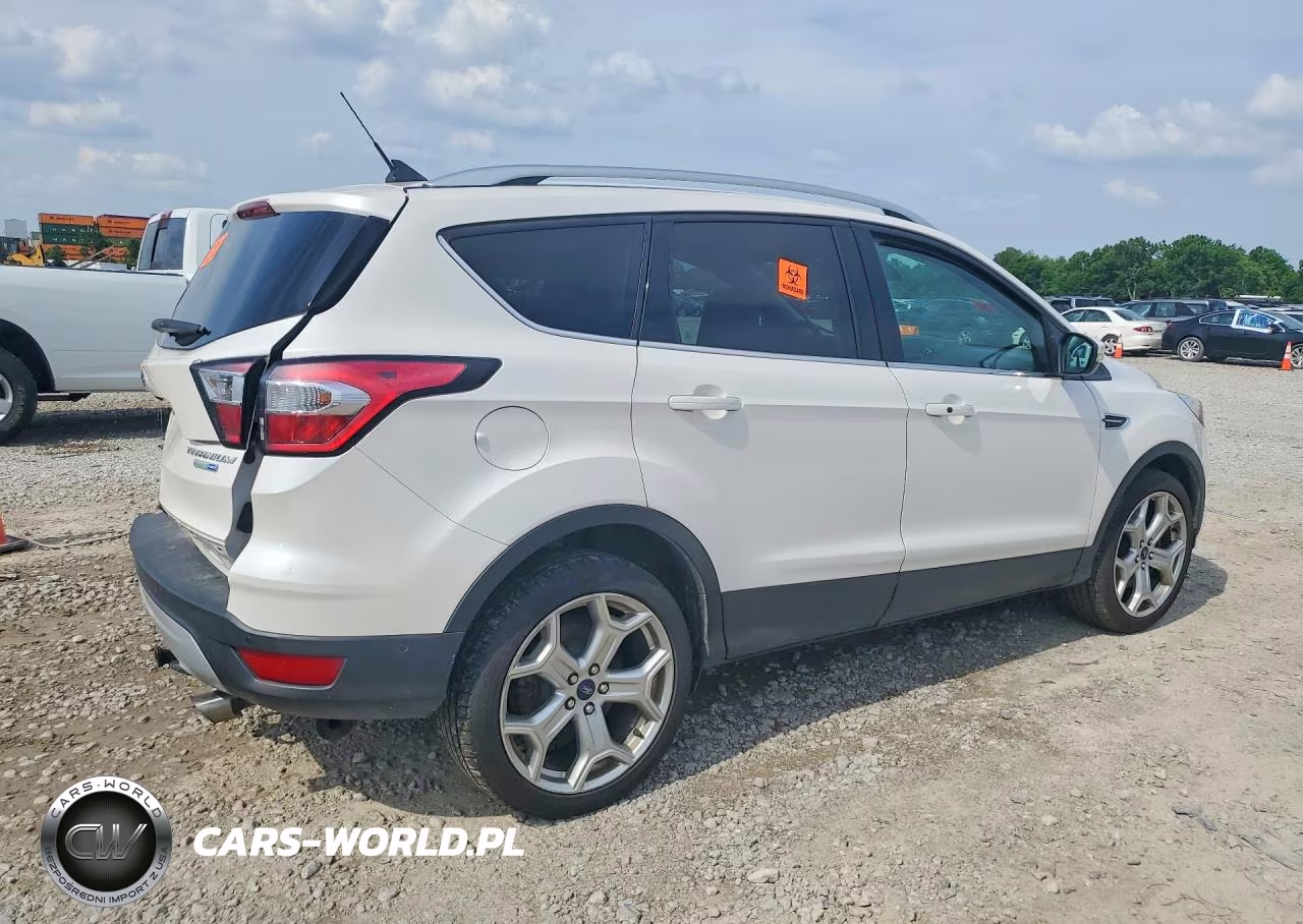 2018 Ford Escape Titanium VIN:1FMCU9J90JUD57669 - 3