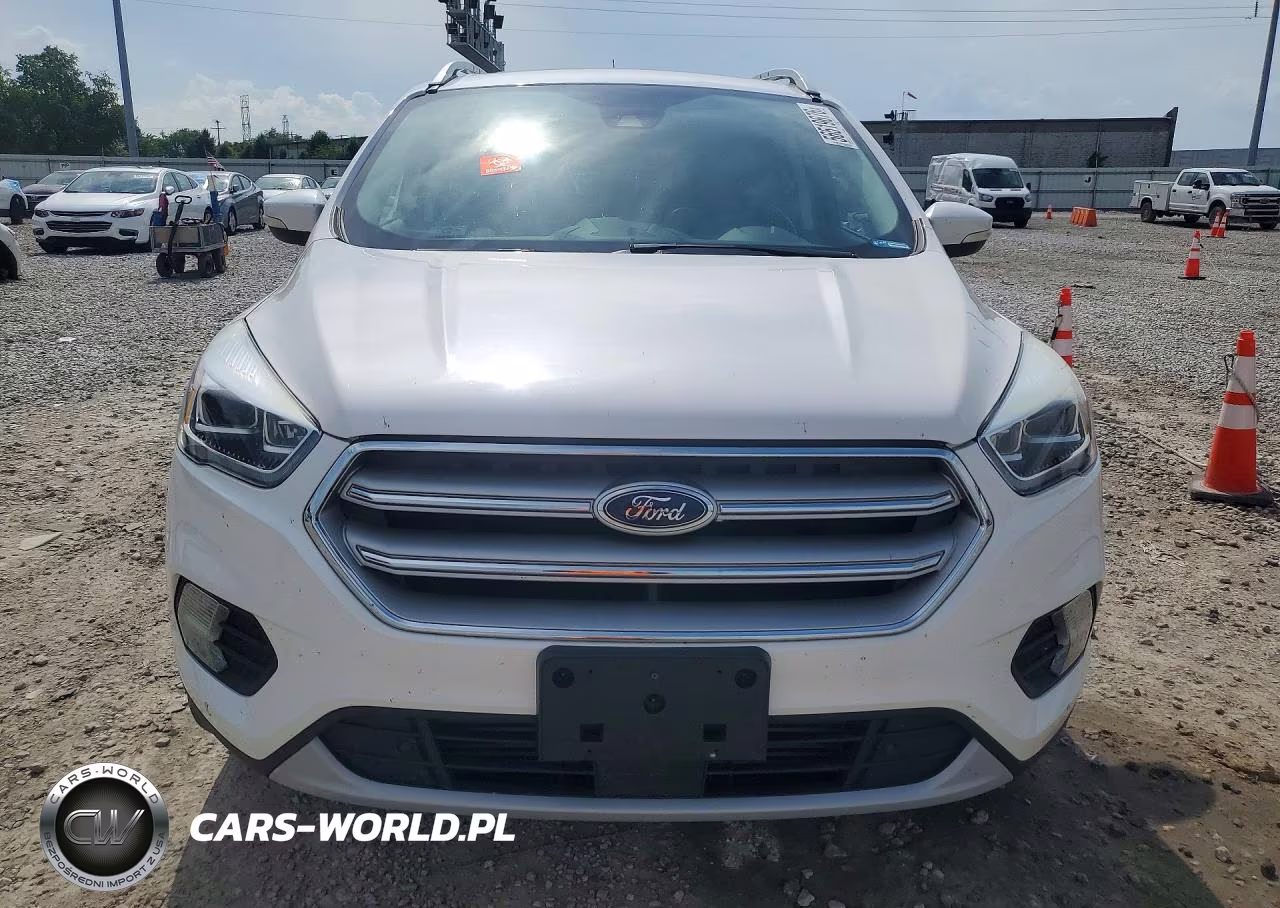 2018 Ford Escape Titanium VIN:1FMCU9J90JUD57669 - 5