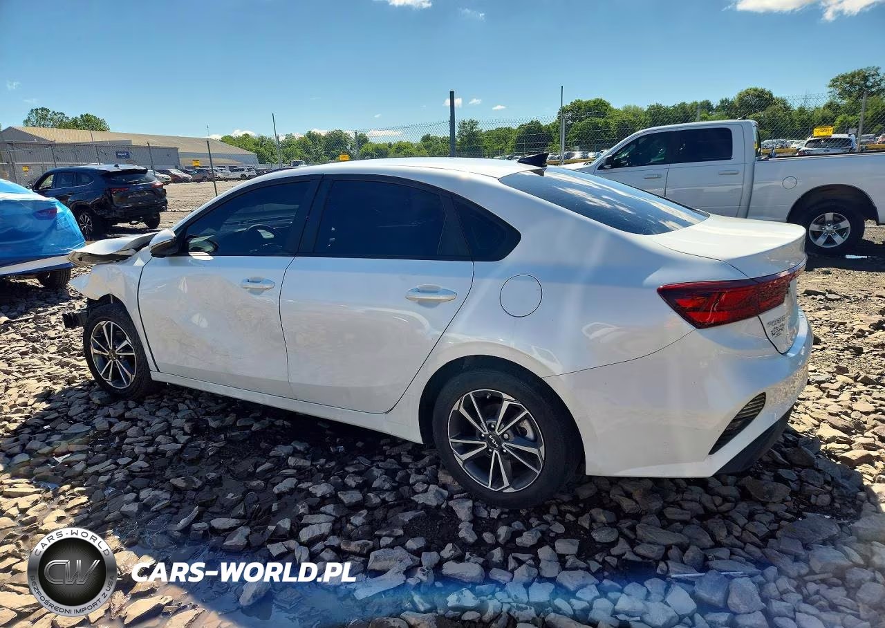 2023 Kia Forte Lxs VIN:3KPF24AD5PE549353 - 2