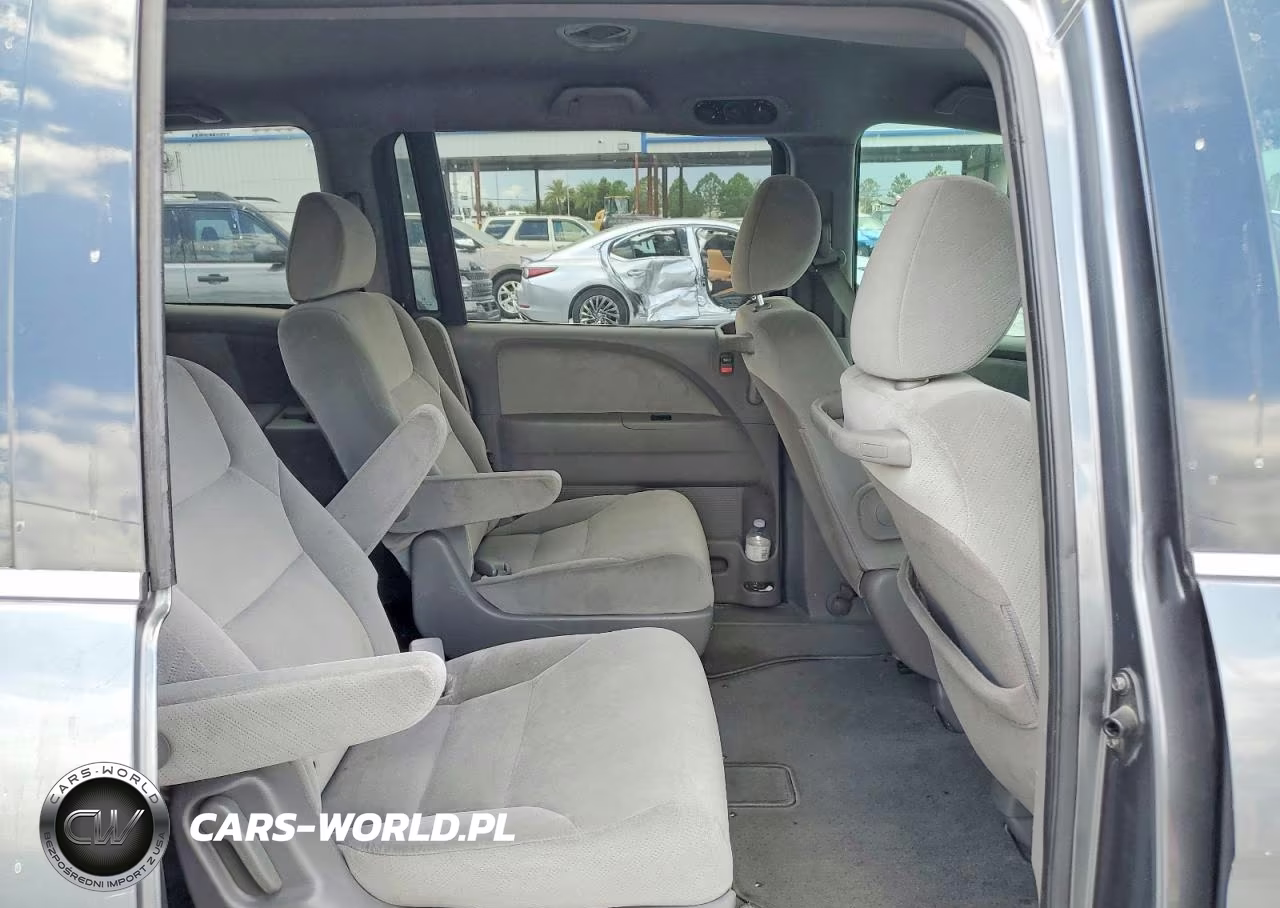 2010 Honda Odyssey Lx VIN:5FNRL3H28AB111775 - 11