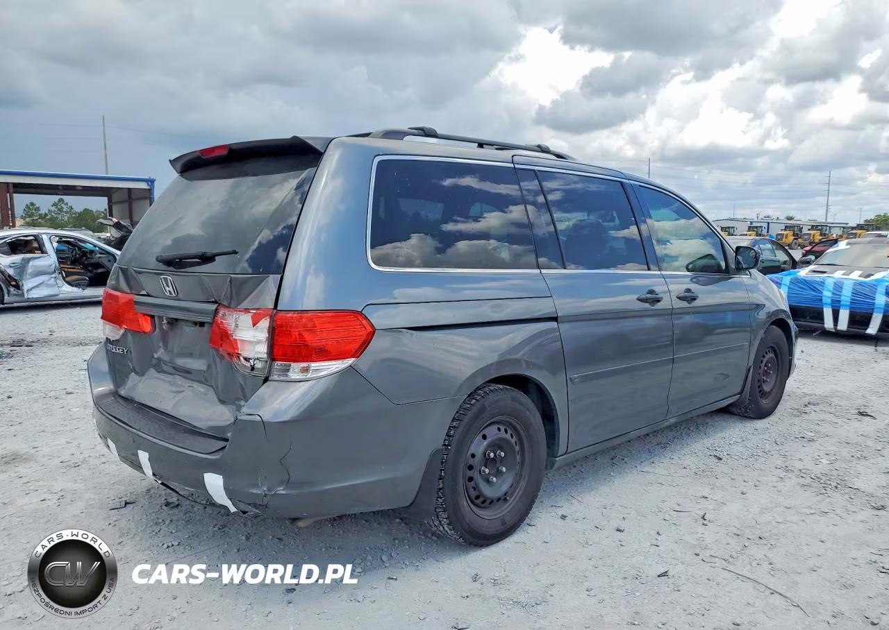 2010 Honda Odyssey Lx VIN:5FNRL3H28AB111775 - 3