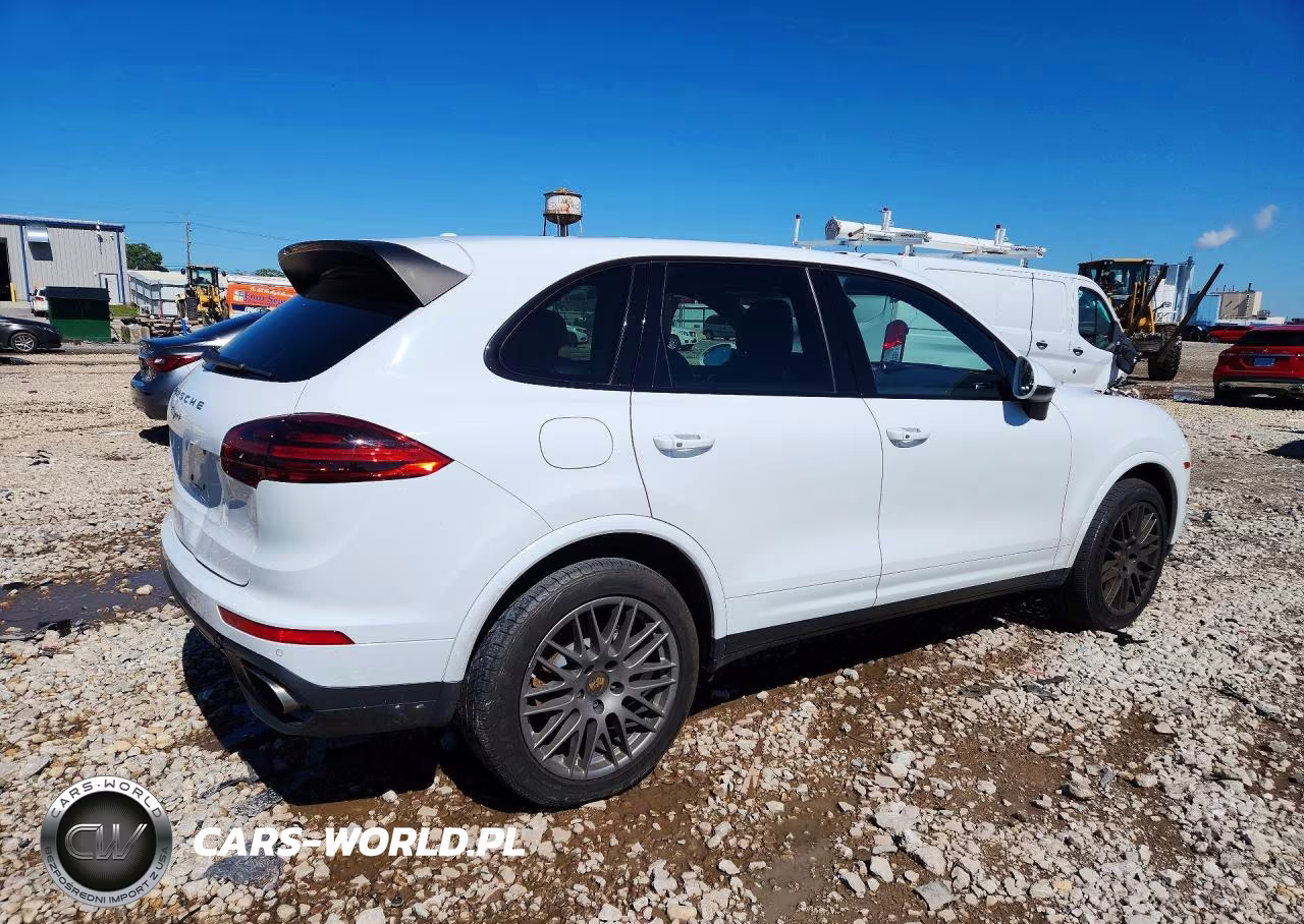 2018 Porsche Cayenne VIN:WP1AA2A27JKA02667 - 3