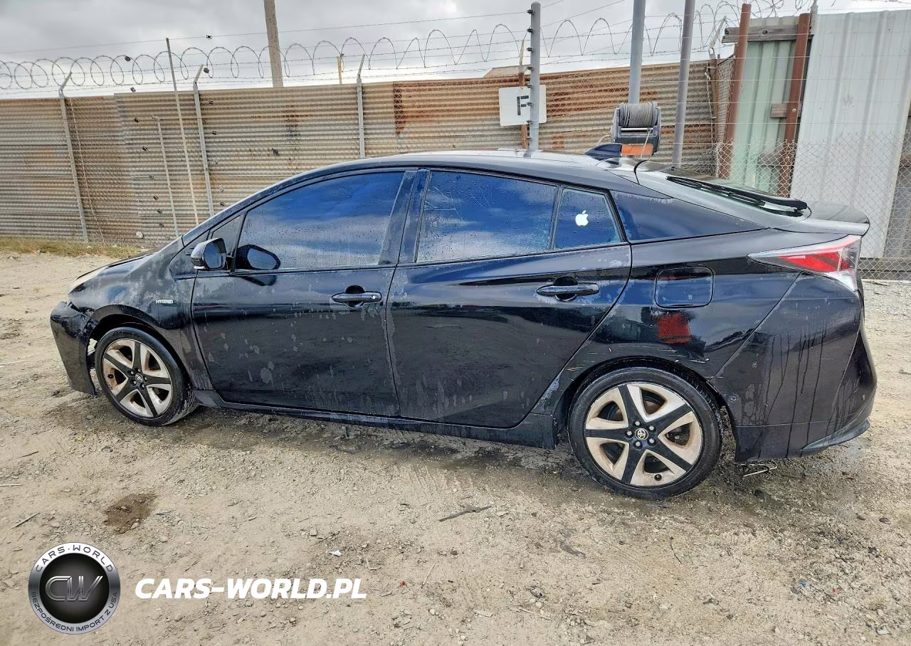 2016 Toyota Prius Four Touring VIN:JTDKARFU3G3504765 - 2